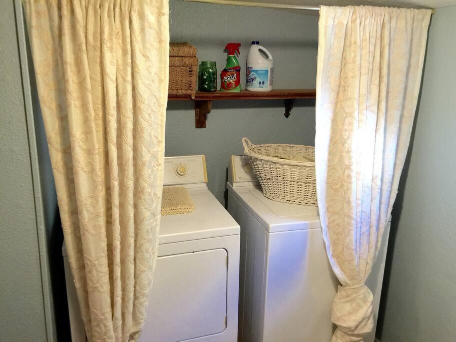 Cottage With Hot Tub And Pool Bandera, Tx. エクステリア 写真
